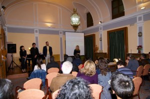 La concejala de Cultura destaca la calidad y la buena afluencia de público del acto de presentación de la asociación fotográfica Atafa