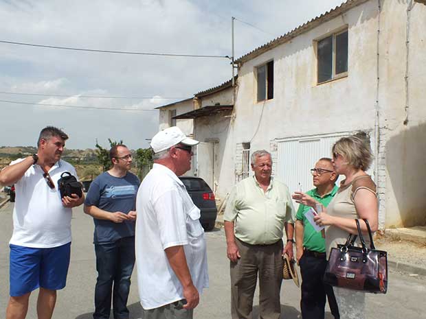 Visita alcaldesa de Guadix a los barrios