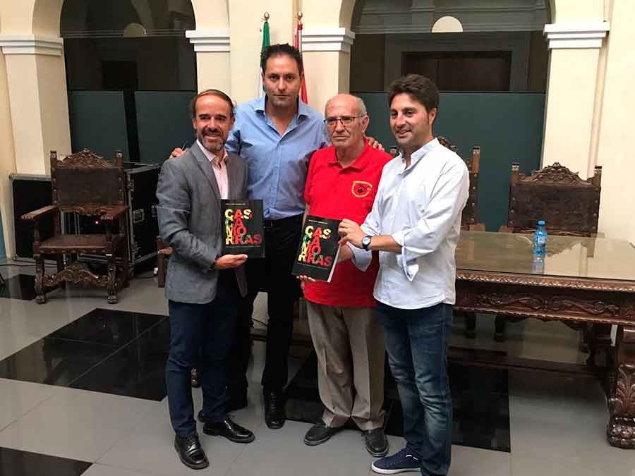 Guadix presenta el libro sobre Cascamorras de Martínez Pozo