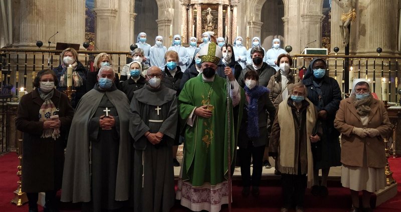 el obispo de Guadix a los religiosos en la Jornada de la Vida Consagrada