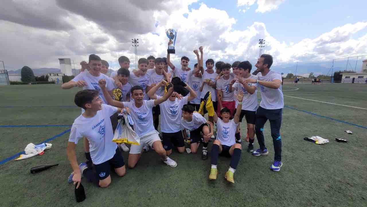 Guadix Atlético Cadete que ayer se proclamó campeón de la 3ª Andaluza Grupo 2