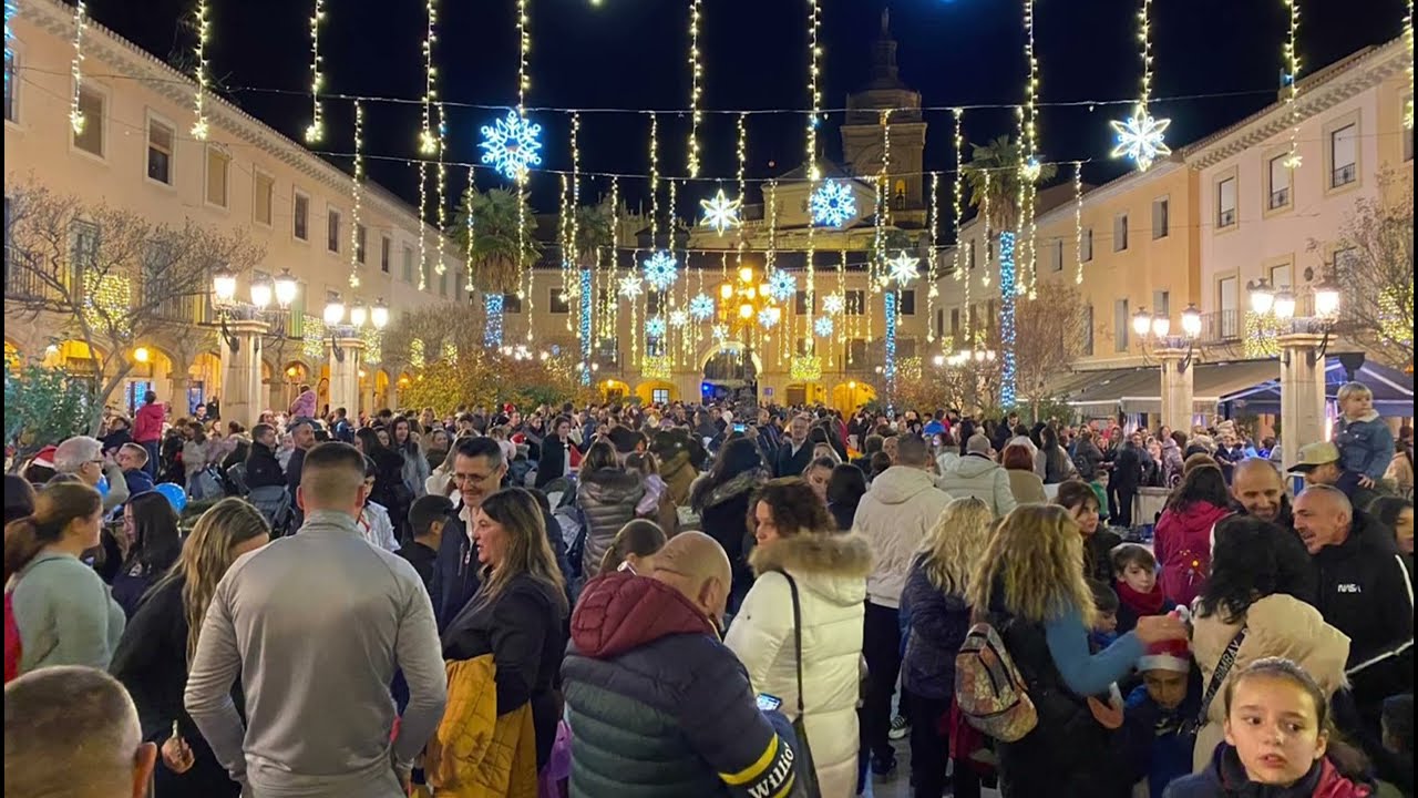 Encendido el alumbrado de NAVIDAD GUADIX 2024