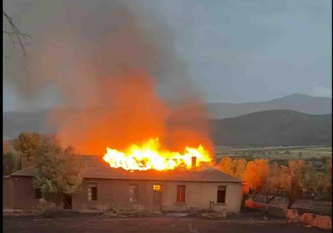 Incendio en Alquife